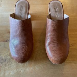 The Ayanna Clog in Lizard Embossed Leather